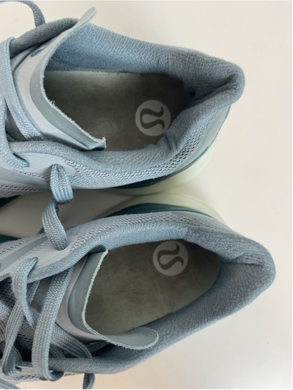 Lululemon Blissfeel Run 2 Women’s 9 Cloud Blue Polar Ice Running Shoes Sneakers - Picture 11 of 12